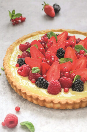 Tarte aux fruits rouges à la crème pâtissière enrichie