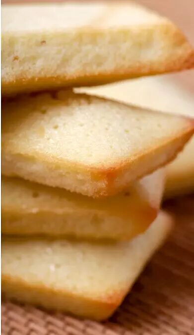 Gâteaux façon financier : la bouchée amande et beurre noisette, enrichie
