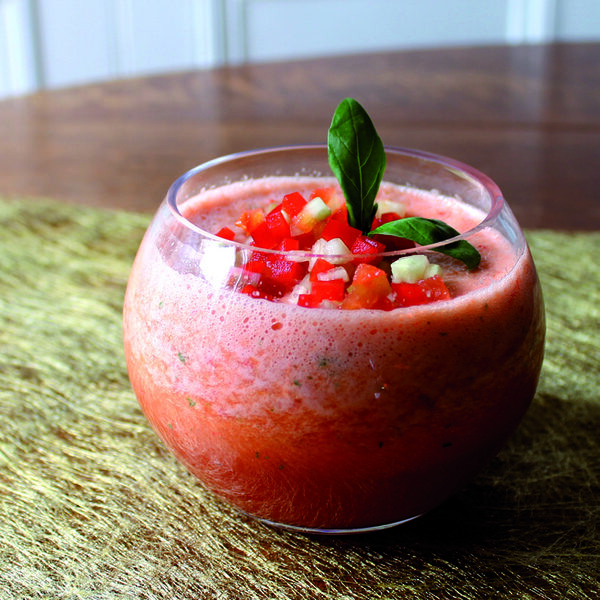 Gaspacho salé express : les légumes d'été mixés en un verre nourrissant