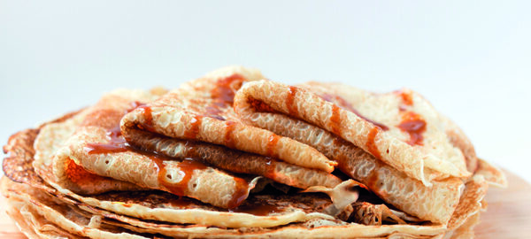 Crêpes au caramel : la pâte enrichie qui régale toute la tablée