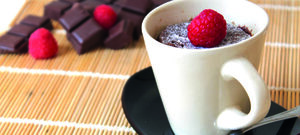 Gâteau minute choco caramel : le fondant en mug prêt en 15 minutes