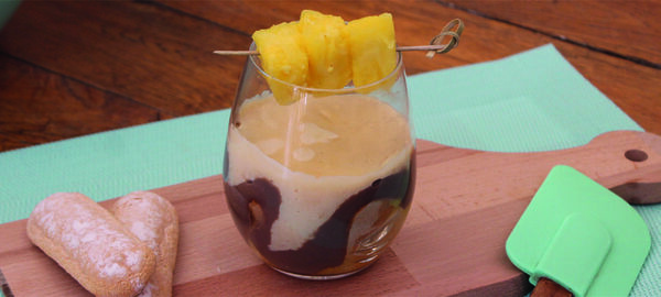 Trio gourmand et sa brochette d'ananas : la verrine à étages riche en protéines