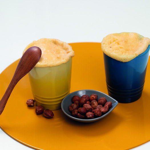 Mug cake salé noisette fromage : l'encas chaud prêt en 5 minutes au micro-ondes