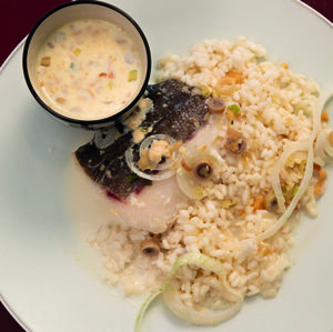 Cabillaud à la citronnelle et au citron vert : le poisson tendre et parfumé, enrichi