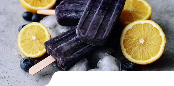 Glaces myrtille citron : des bâtonnets enrichis au cœur de crème de citron